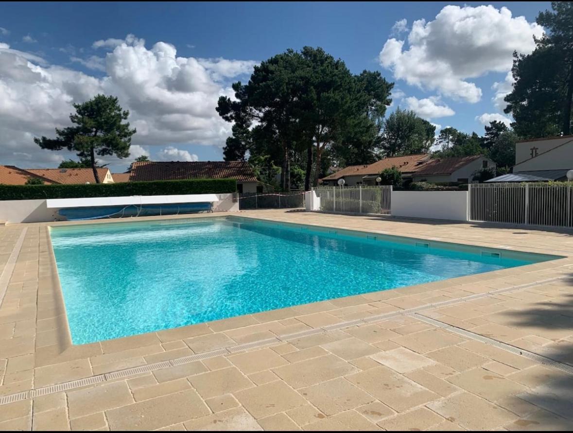 La Kozy - Maison Moderne, Mer, Foret, Piscine - Wifi Сен-Жан-де-Мон Экстерьер фото